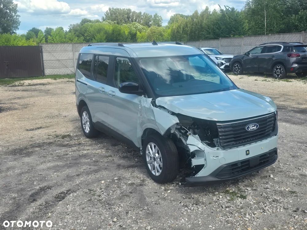 Ford Tourneo Courier ver-1-0-ecoboost-trend - 12