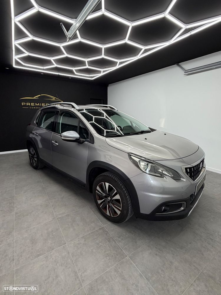 Peugeot 2008 1.2 PureTech Allure - 2