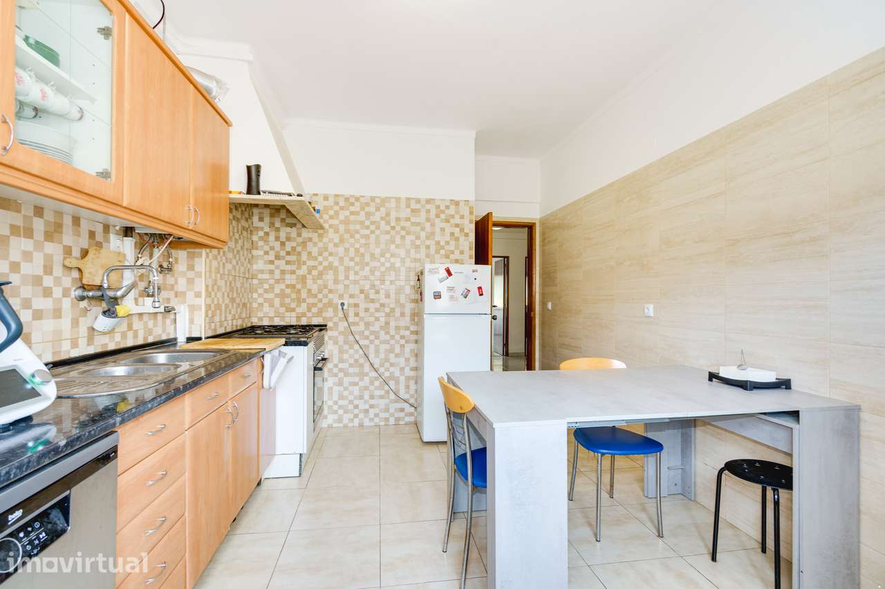 APARTAMENTO T2 | CENTRO DE ALDEIA DE PAIO PIRES | LUZ NATURAL | SEIXAL - Grande imagem: 3/20
