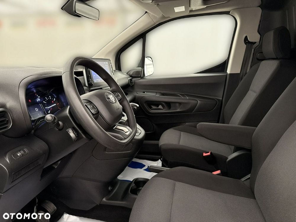 Toyota Proace City - 13