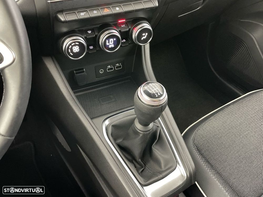 Renault Captur 1.0 TCe Techno Bi-Fuel - 20