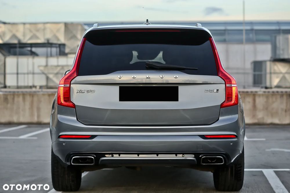 Volvo XC 90 D5 AWD R-Design 7os - 14