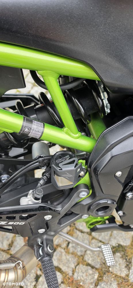 Kawasaki Z 900 - 16