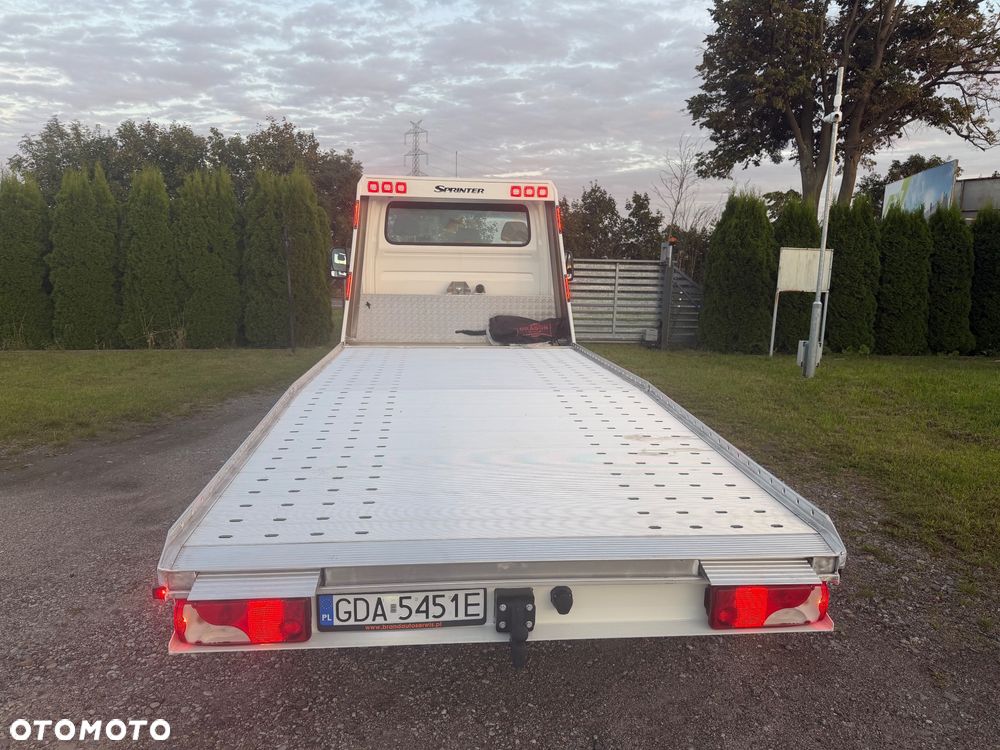 Mercedes-Benz Sprinter - 10