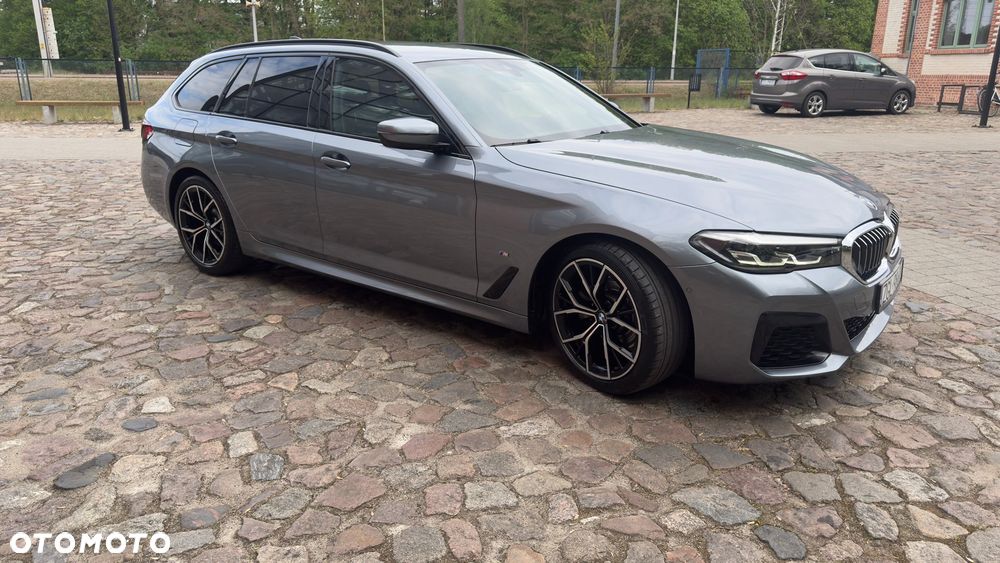 BMW Seria 5 520d xDrive MHEV Sport Line sport - 4