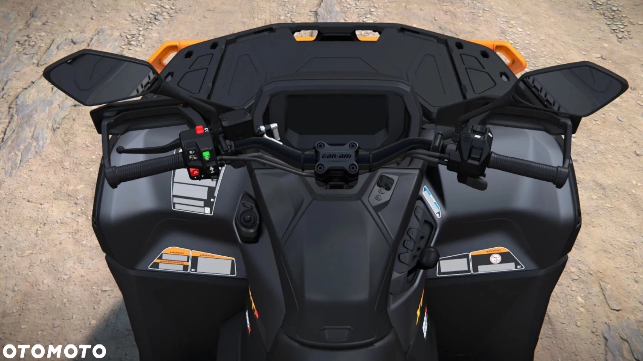 Can-Am Outlander - 24