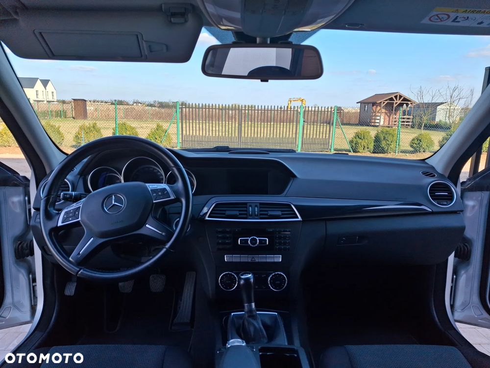 Mercedes-Benz Klasa C 220 CDI DPF BlueEFFICIENCY Edition - 22
