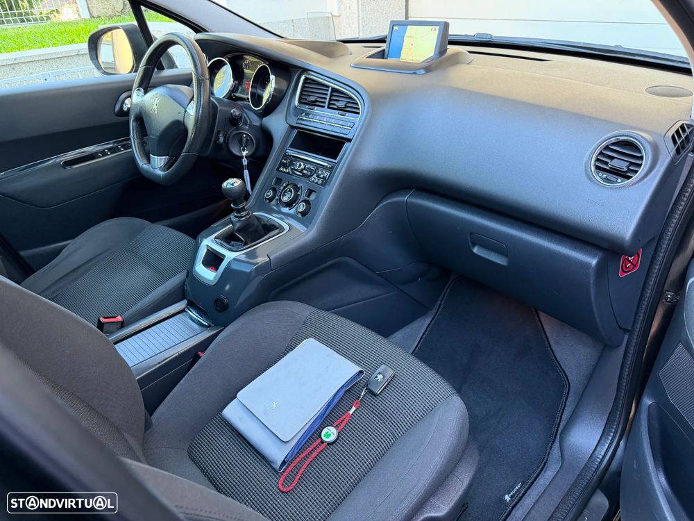 Peugeot 5008 1.6 HDi 7L Allure - 9