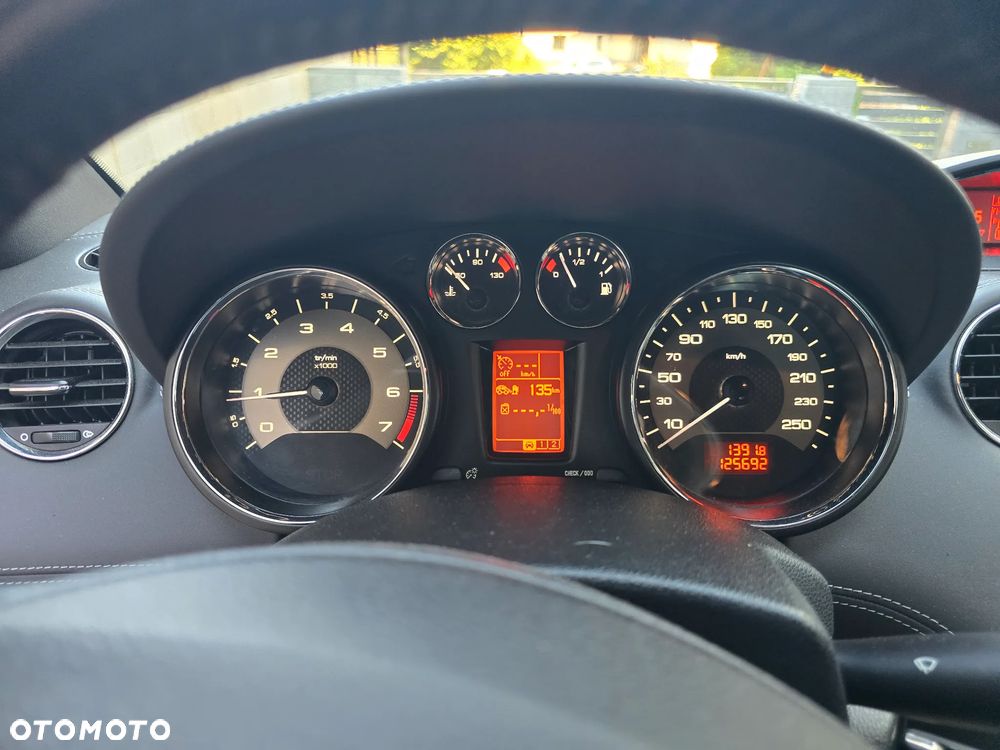 Peugeot RCZ 1.6 THP - 14