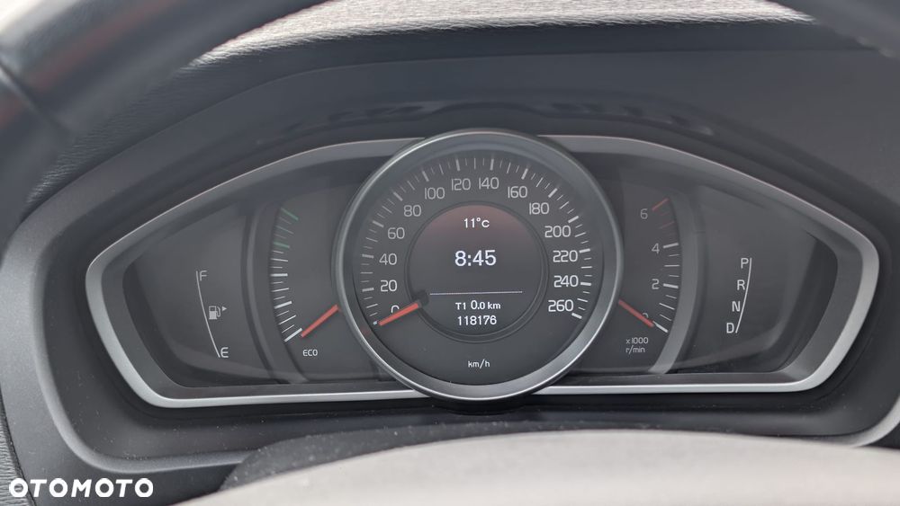 Volvo V40 - 10