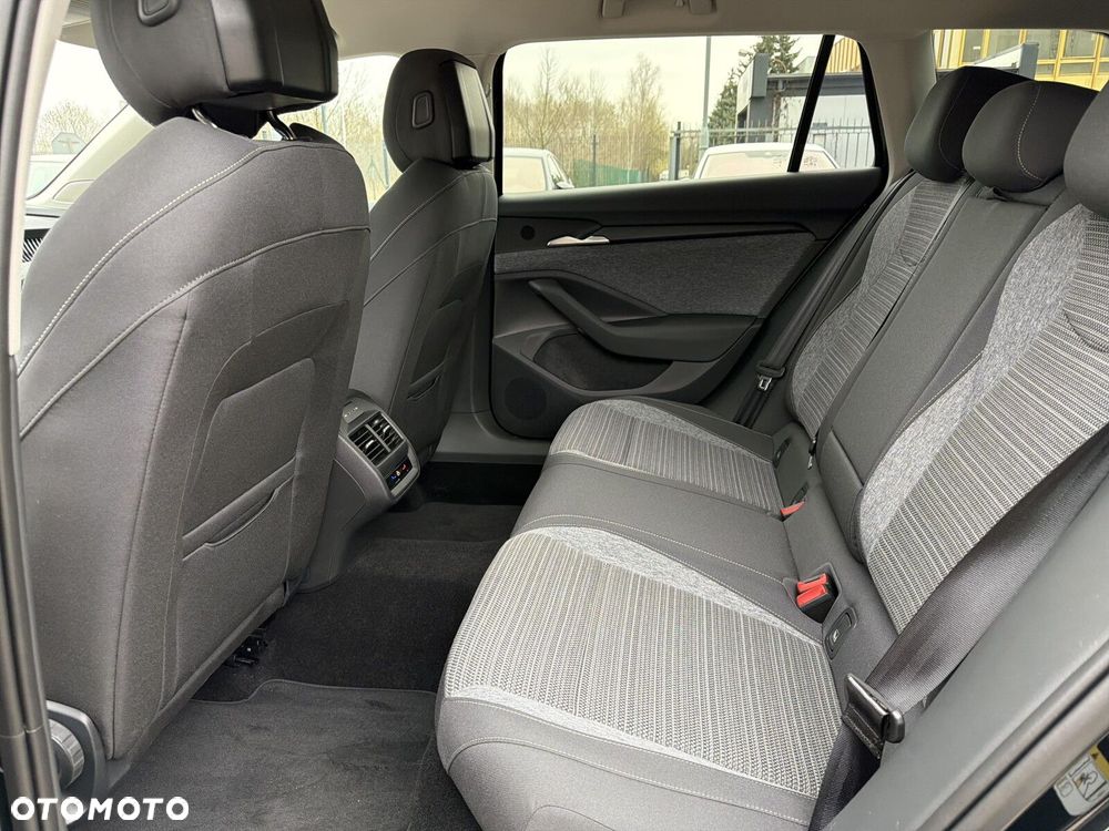 Skoda Superb 2.0 TSI Selection DSG - 12