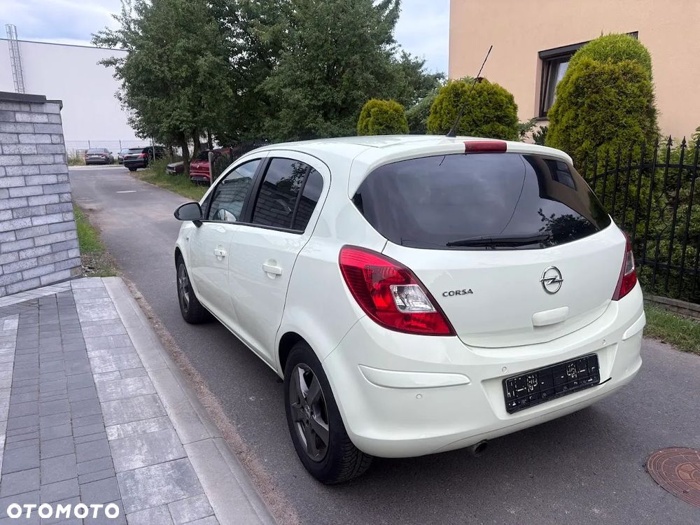 Opel Corsa 1.4 T Color Edition S&S - 9
