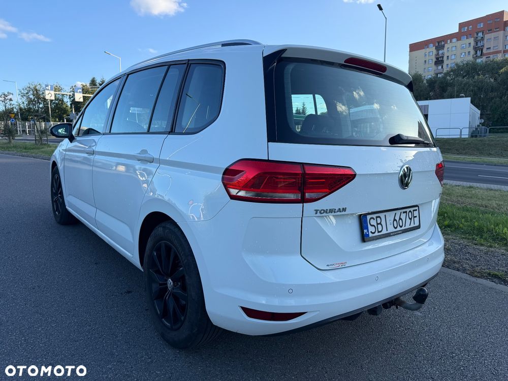 Volkswagen Touran 1.6 TDI SCR (BlueMotion Technology) Comfortline - 4