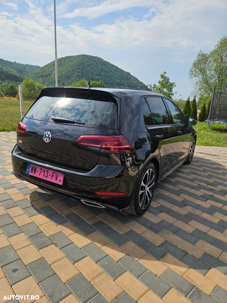 Volkswagen Golf - 4