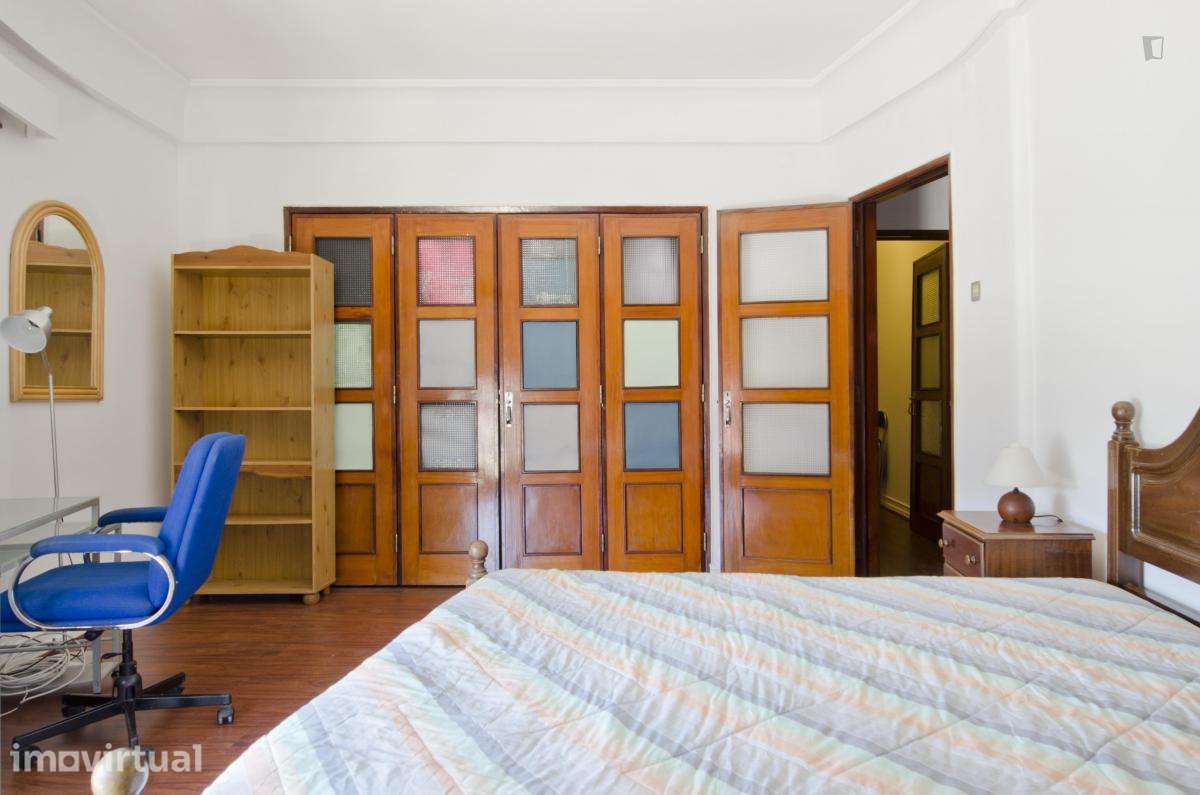 Quarto - localizado em Entrecampos Lisbon - Grande imagem: 4/18
