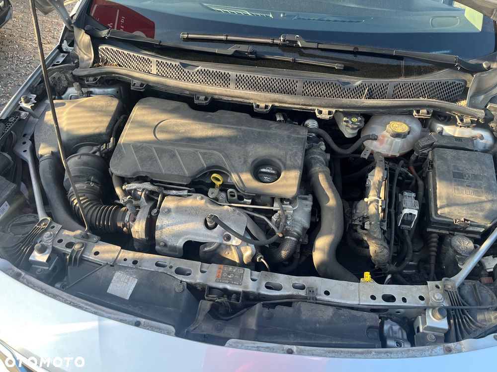 Opel Astra 1.6 CDTI Cosmo - 14