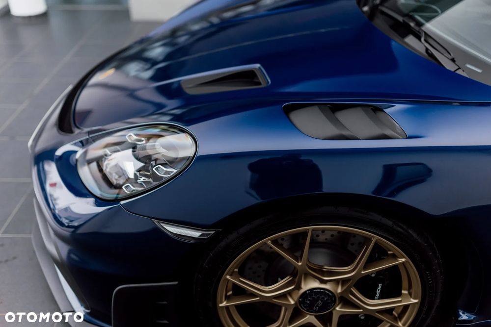 Porsche 718 Cayman - 40