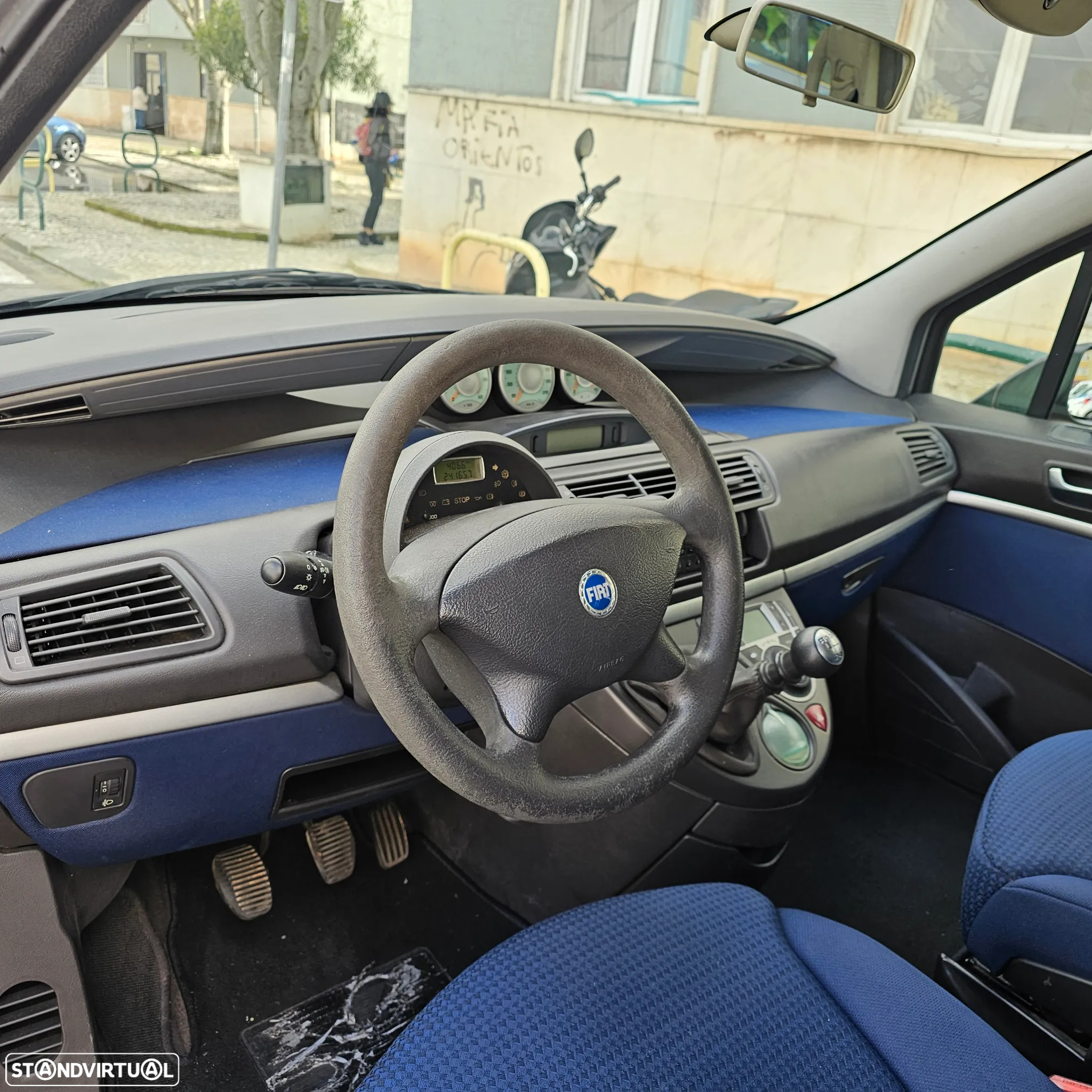 Fiat Ulysse 2.0 JTD 16V Emotion - 10