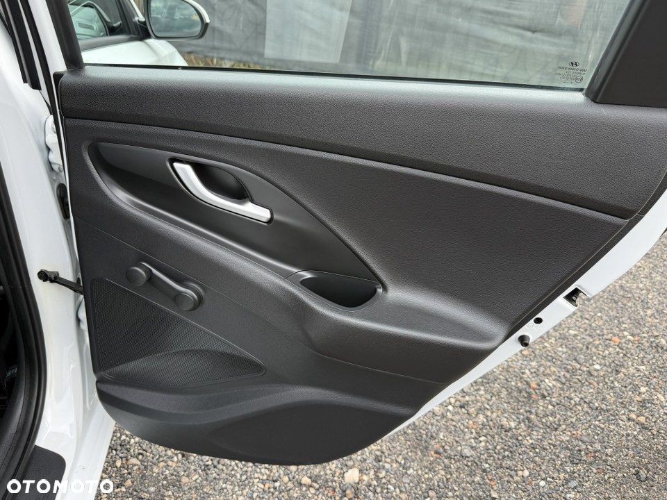 Hyundai i30 1.4 Passion Plus - 34