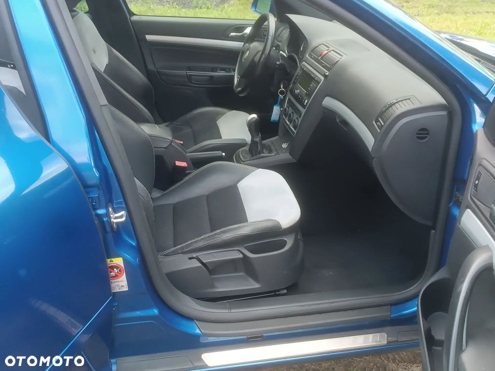 Skoda Octavia 2.0 TFSI RS - 7