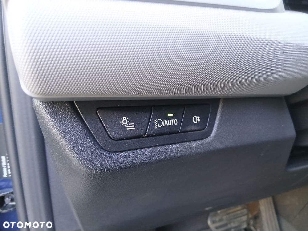 BMW Seria 2 218d GT - 23