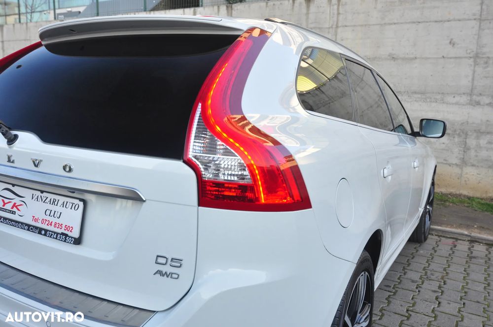 Volvo XC 60 D5 AWD Geartronic Momentum - 16