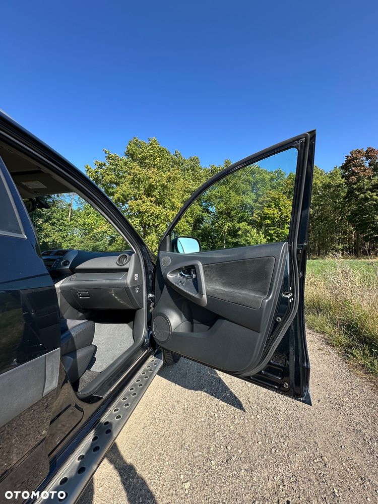 Toyota RAV4 - 19