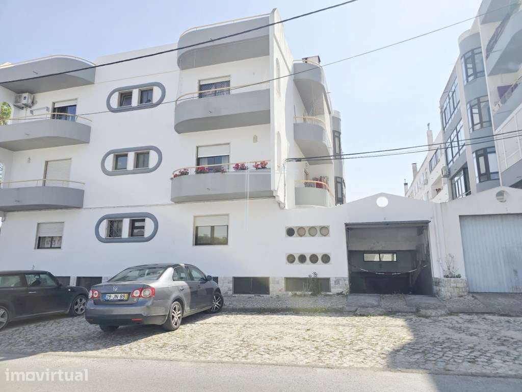 Garagem com 17m2, com capacidade para 1 carro, em zona residencial ... - Grande imagem: 5/5