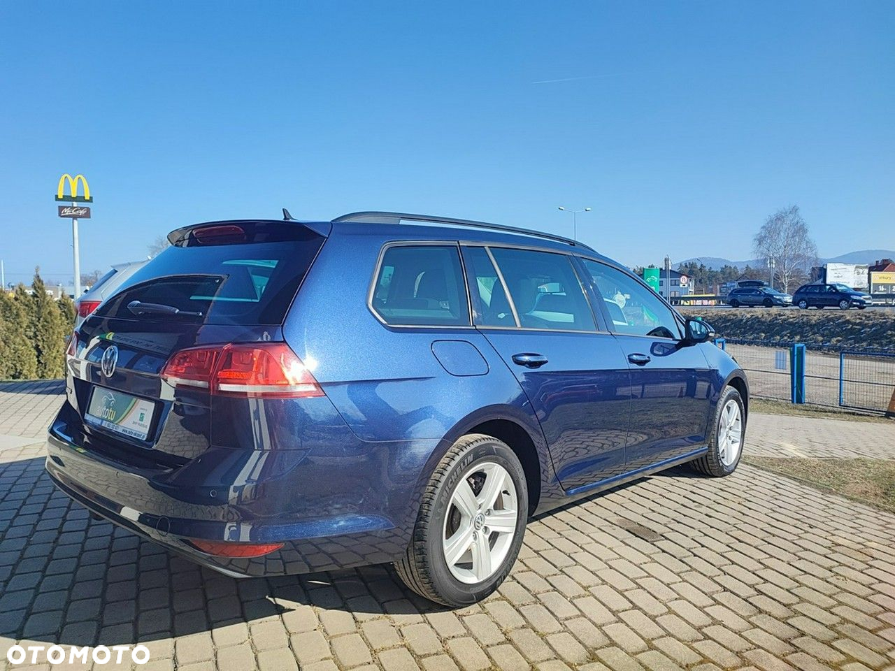 Volkswagen Golf - 4