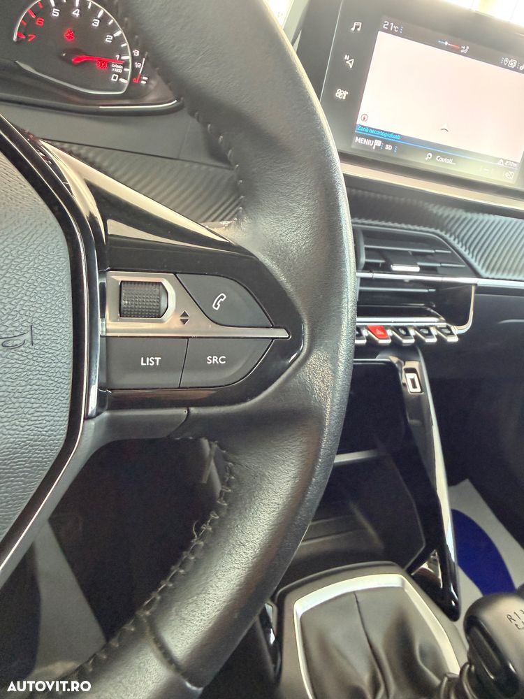 Peugeot 2008 PureTech 100 Allure - 19