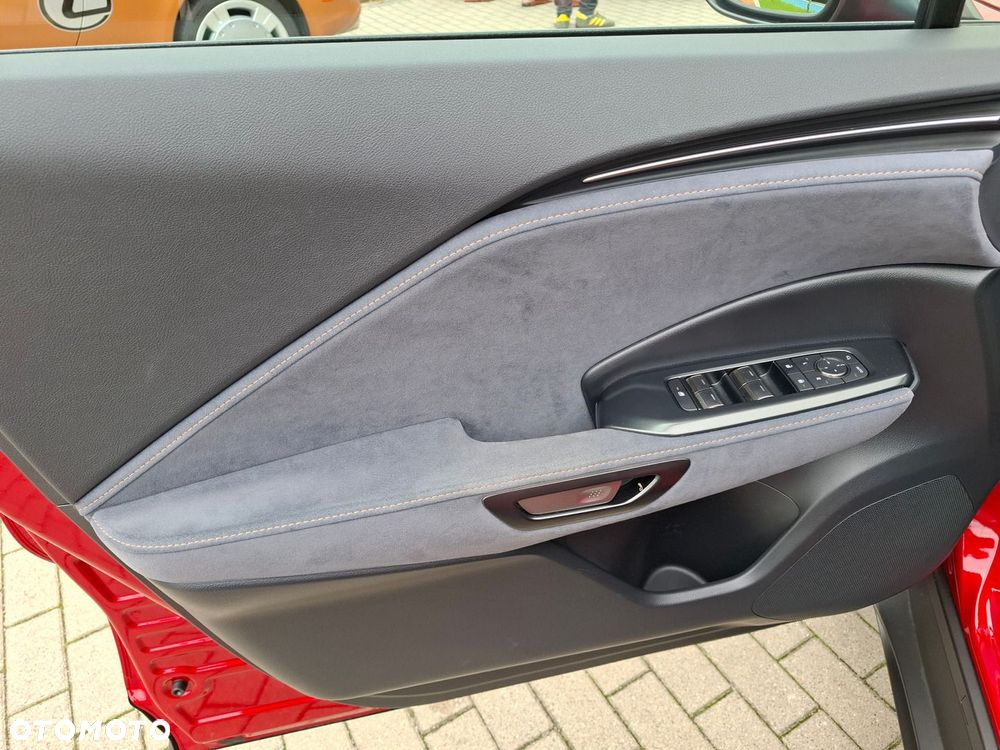 Lexus LBX 1.5 Hybrid Cool - 12