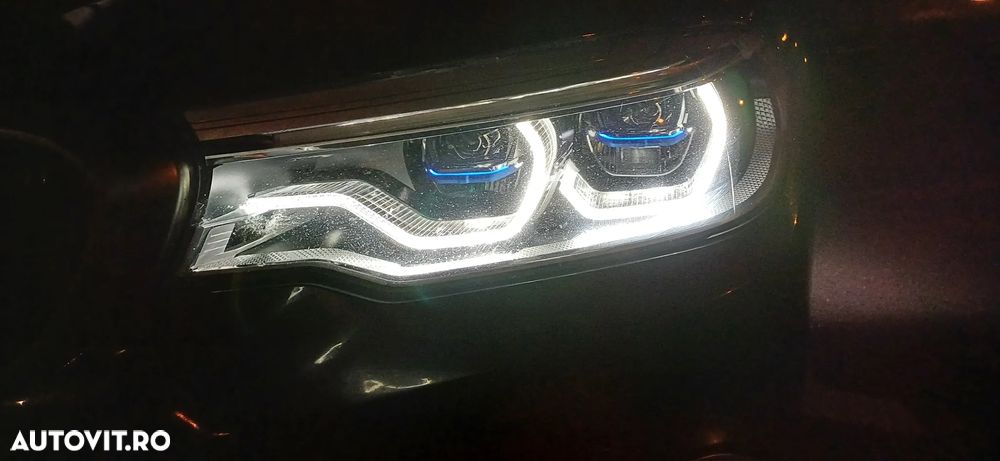 BMW M5 M550i xDrive AT - 30