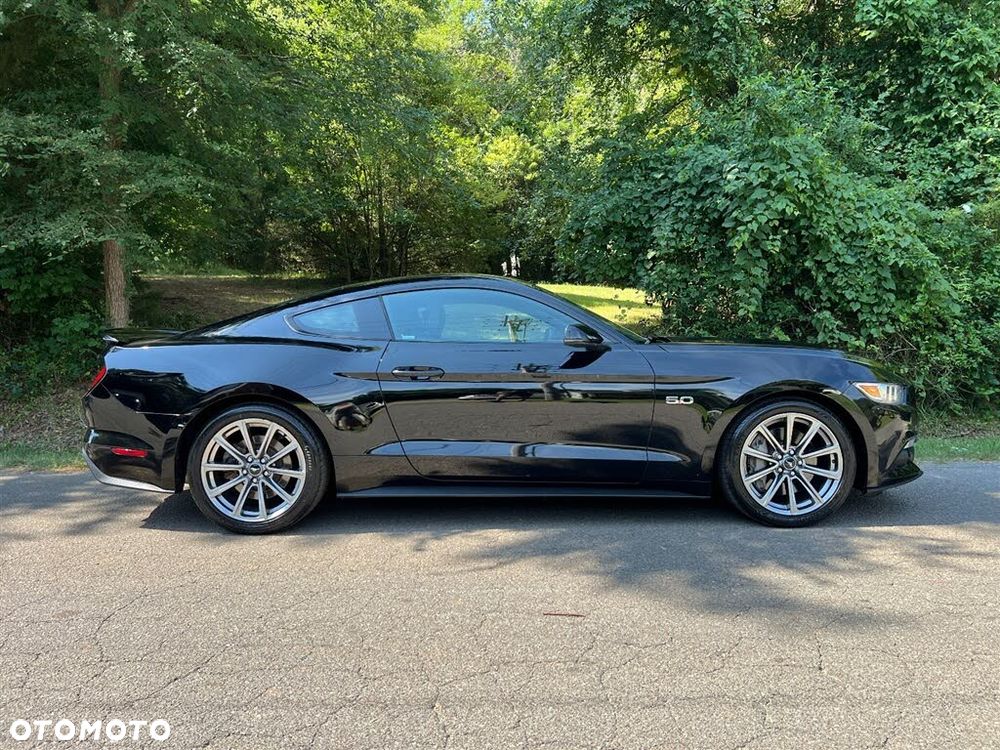Ford Mustang - 6