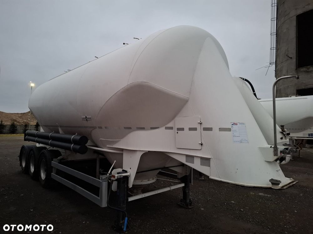 Spitzer Spitzer Feldbinder 37m3 2013 rok - 4