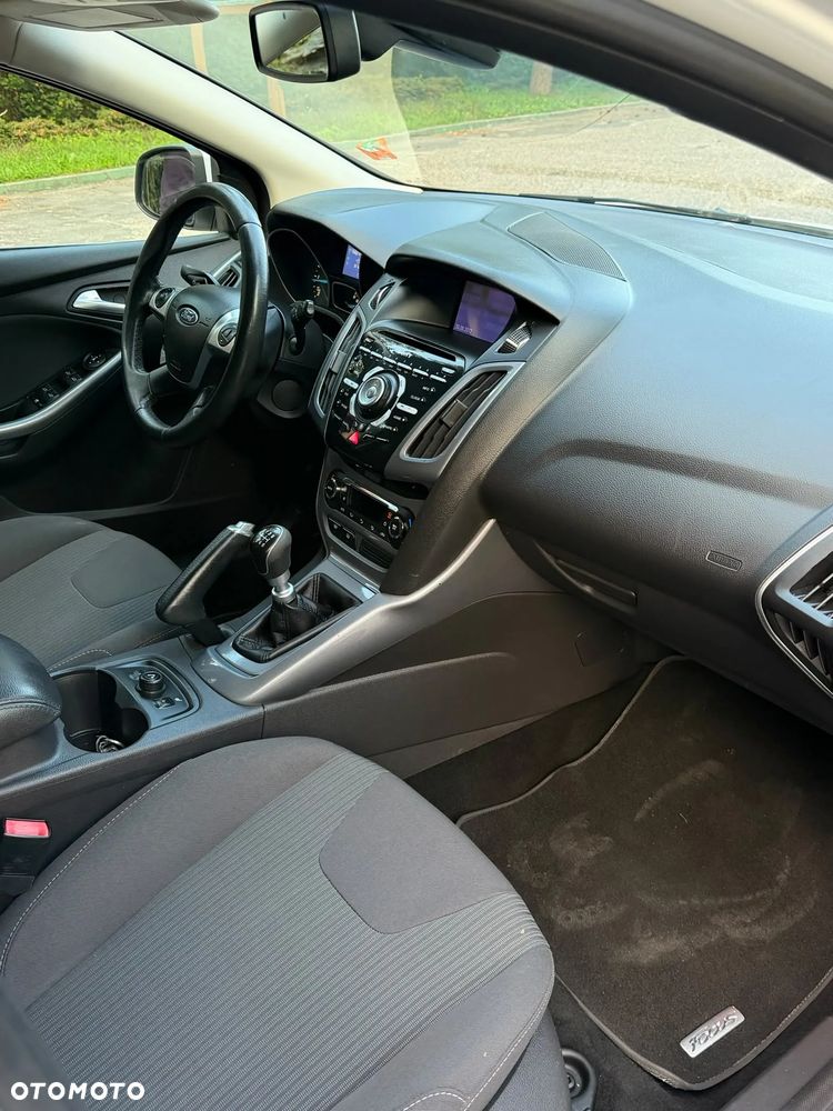 Ford Focus - 19