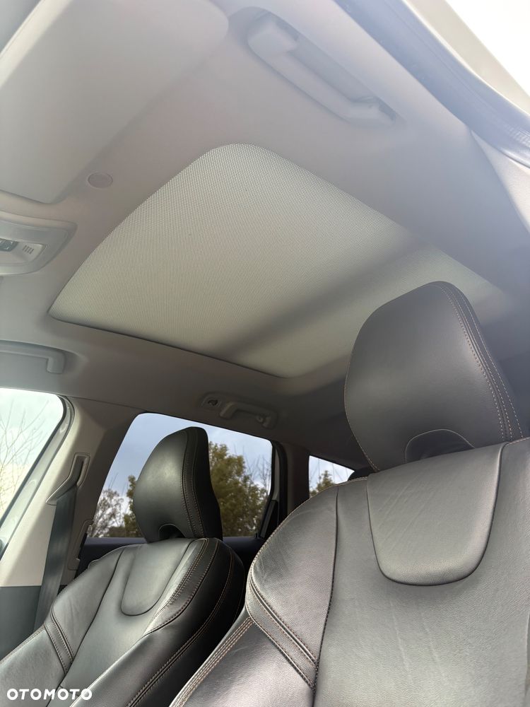 Volvo XC 60 D5 AWD Summum - 20