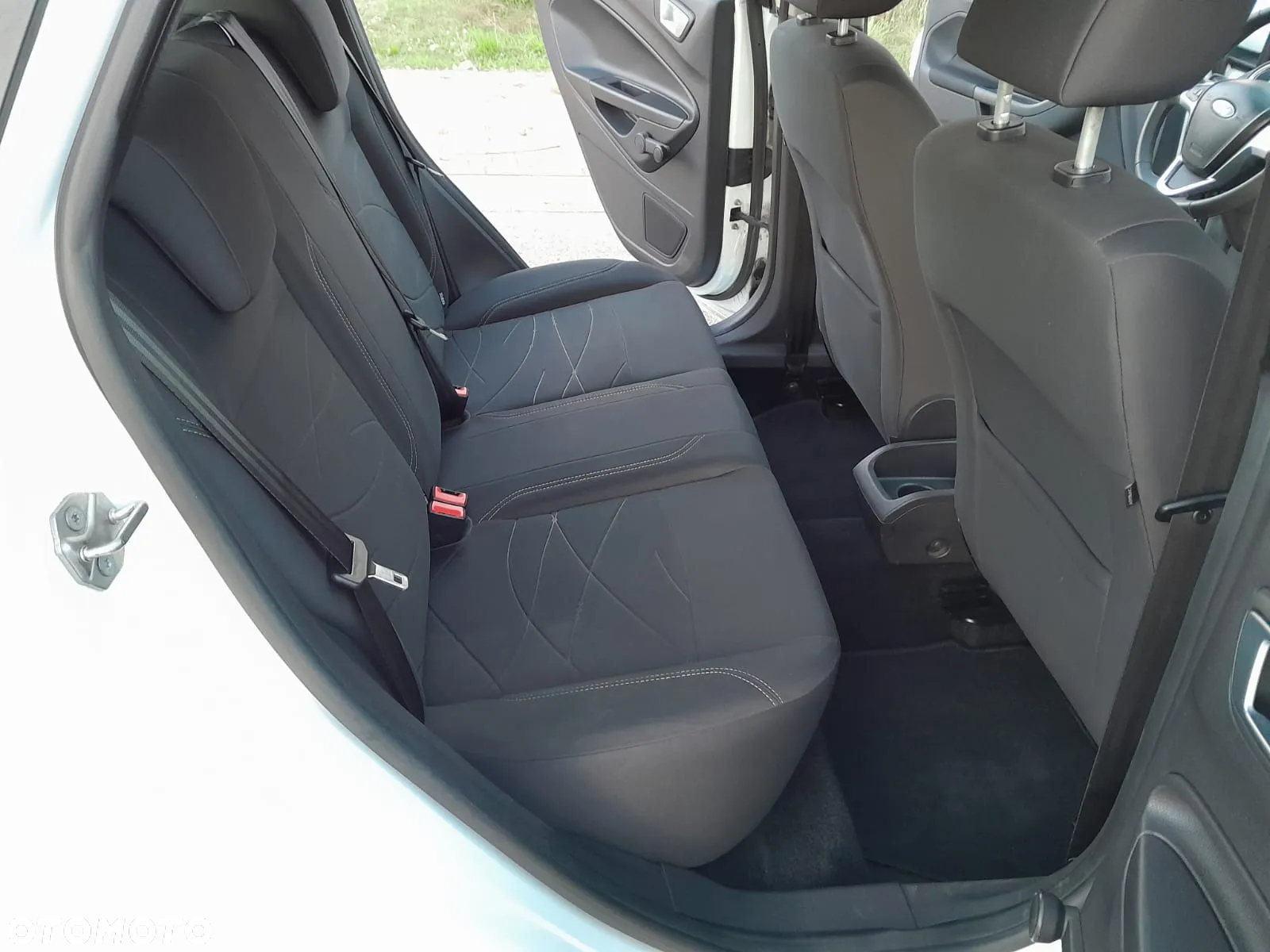Ford Fiesta - 7