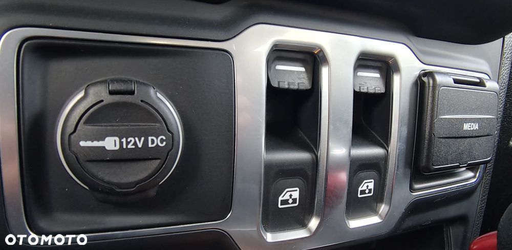 Jeep Wrangler 3.6 Black Edition II - 30