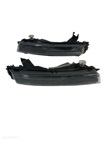 RANGE ROVER VELAR HALOGEN LAMPA PRZECIWMGIELNA LIFT - 1