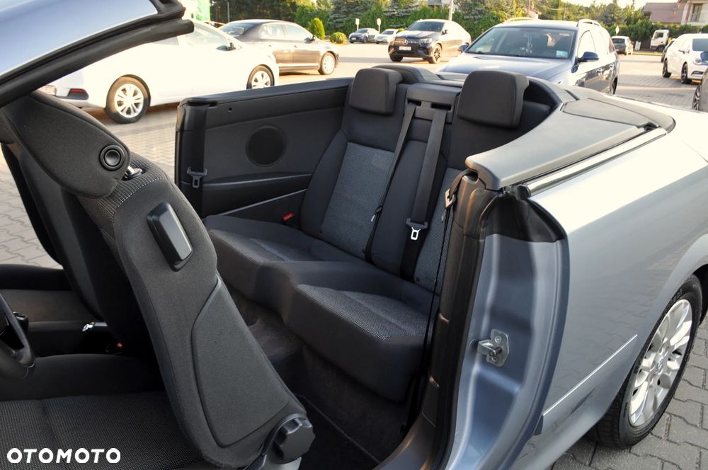Opel Astra 1.6 Edition 111 Jahre - 22