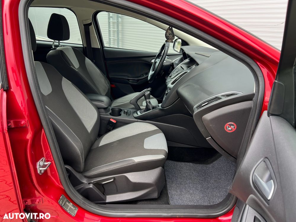 Ford Focus Turnier 1.6 Ti-VCT Style - 10