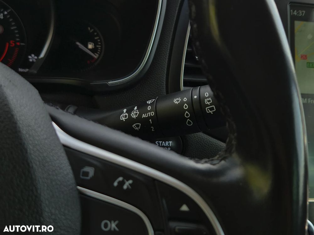 Renault Megane BLUE dCi EDC Intens - 20