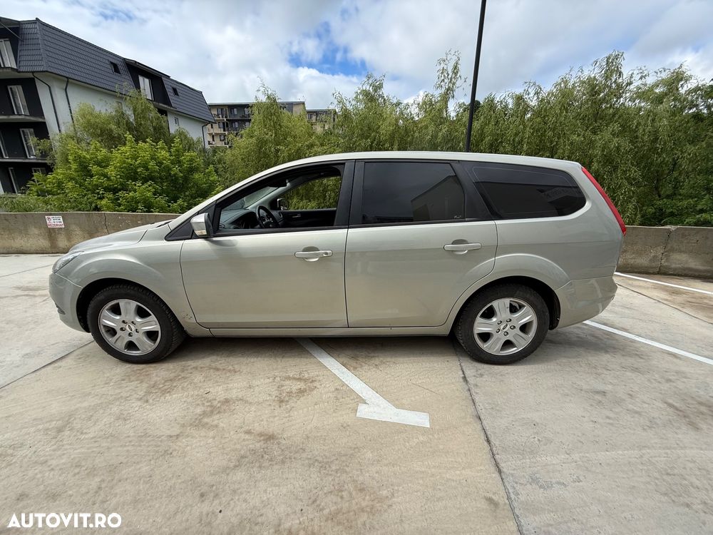 Ford Focus 1.8 Silver Magic - 2