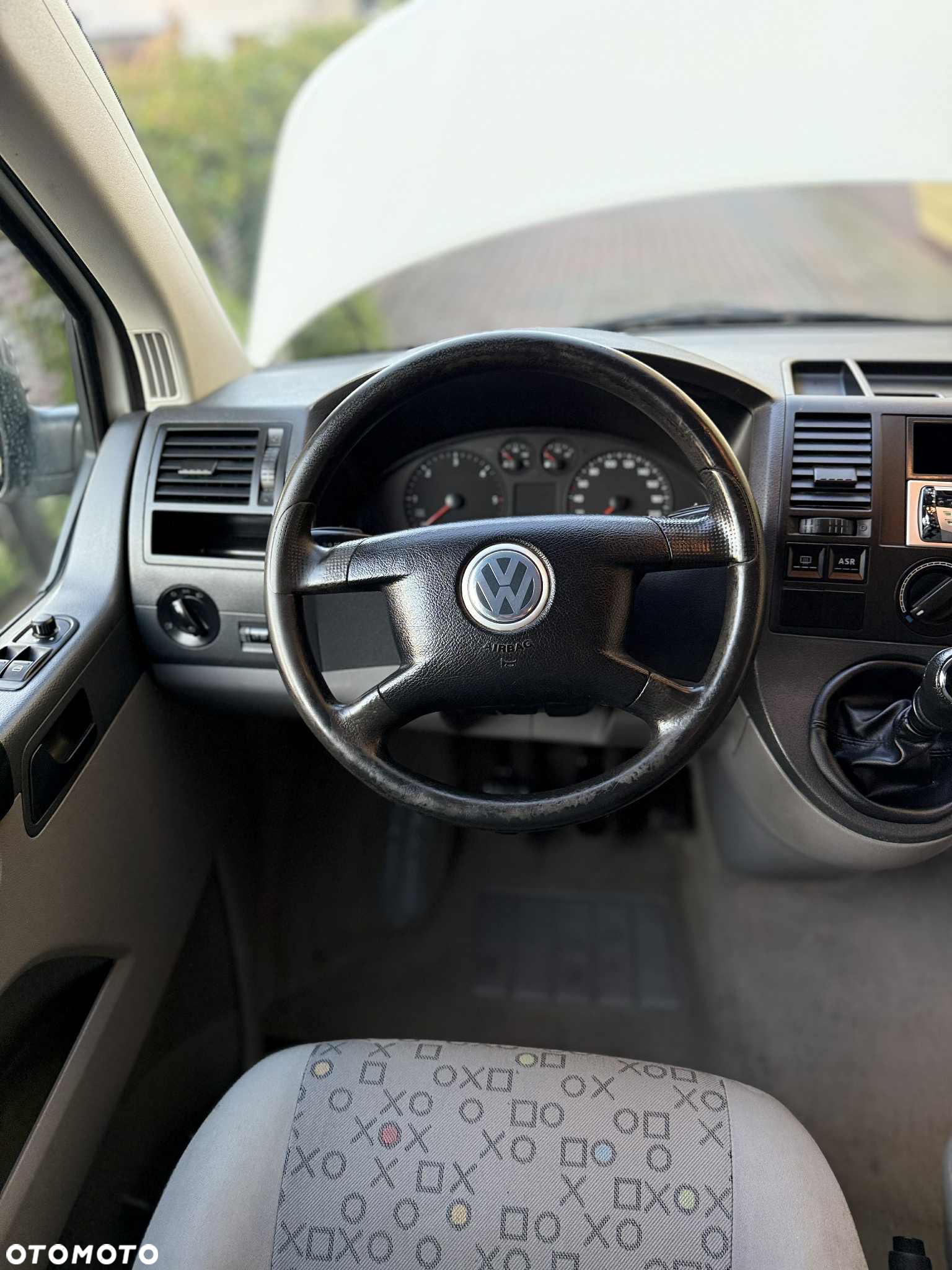 Volkswagen Transporter - 9