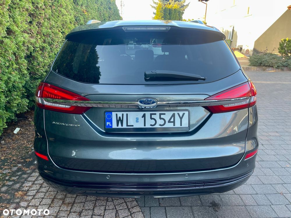 Ford Mondeo 2.0 Hybrid Titanium - 4