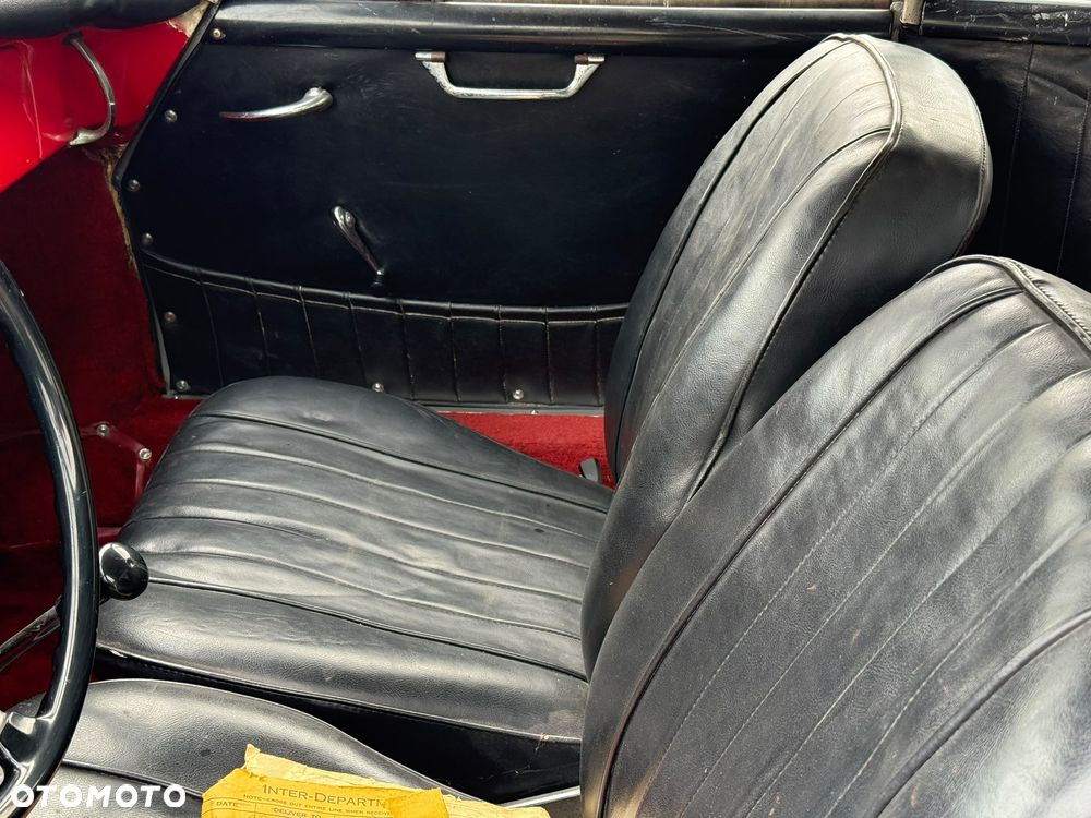 Porsche 356 - 17