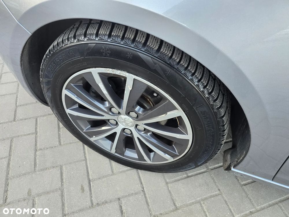 Peugeot 308 - 17