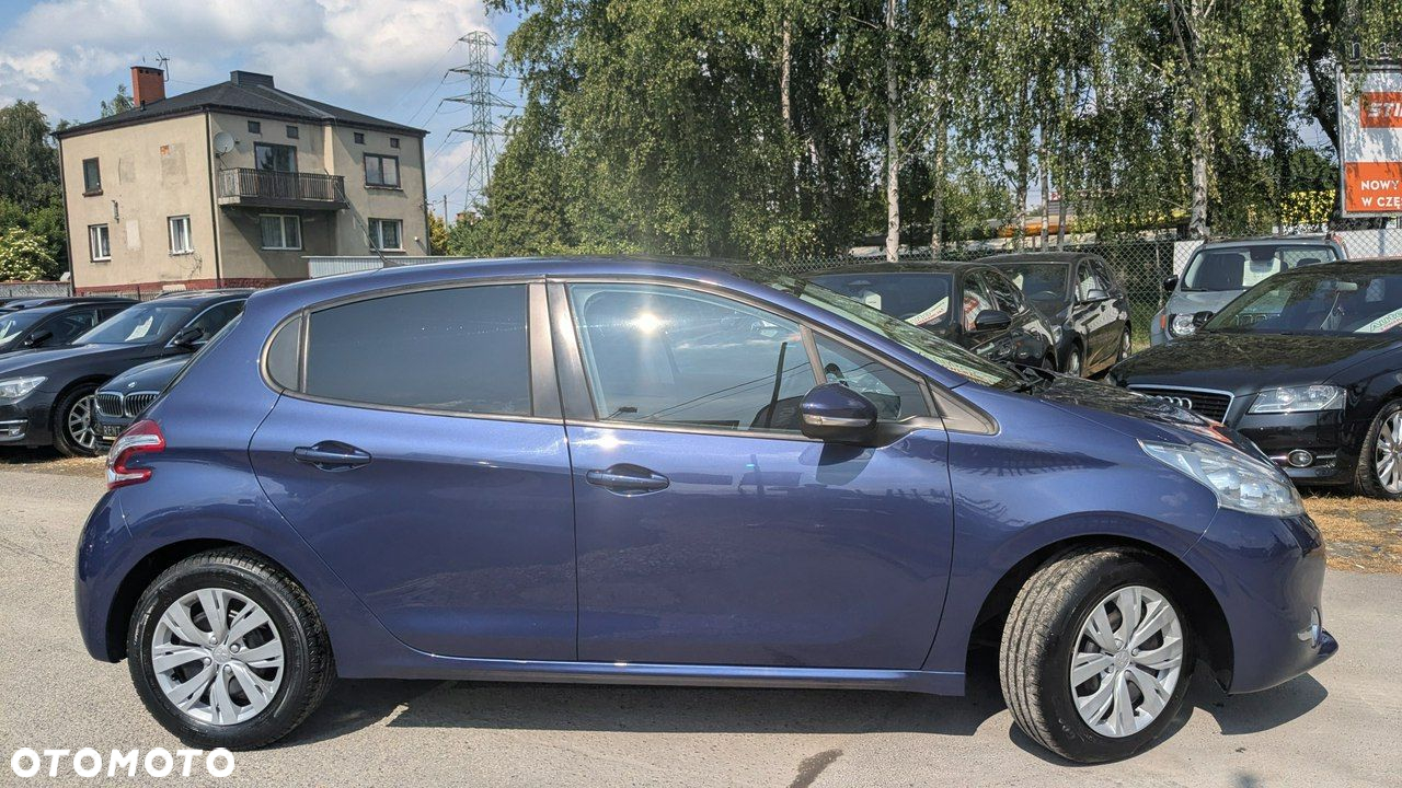 Peugeot 208 - 9