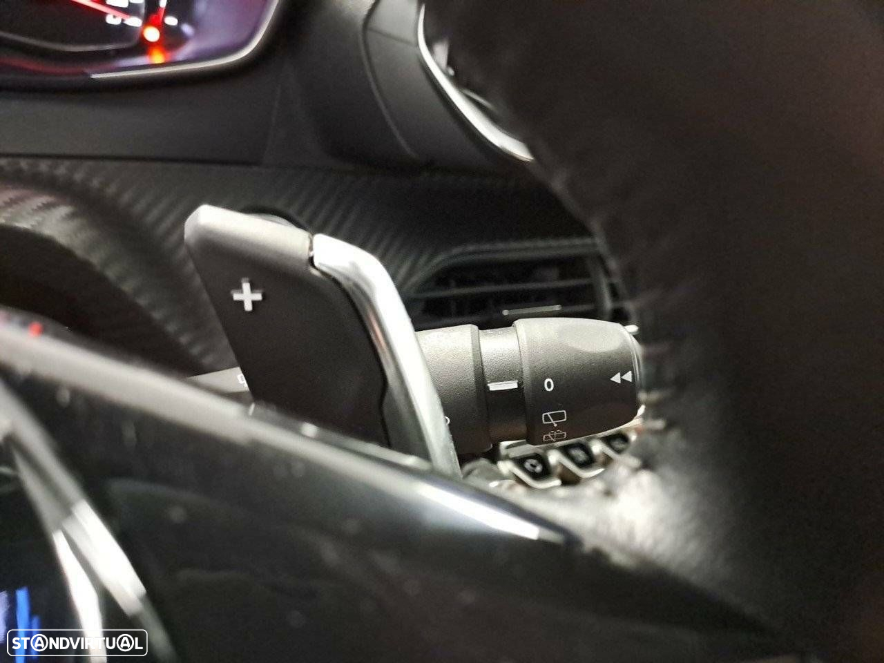 Peugeot 2008 1.2 PureTech Allure EAT8 - 15