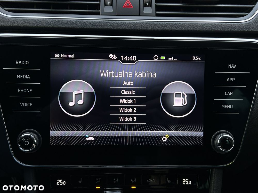 Skoda Superb 2.0 TDI DSG Ambition - 33